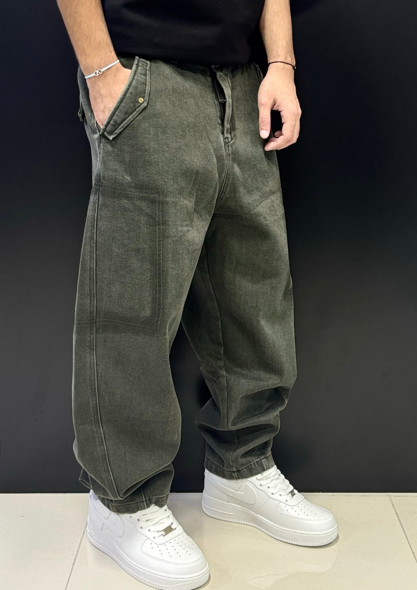 Vintage Washed Loose-Fit Denim